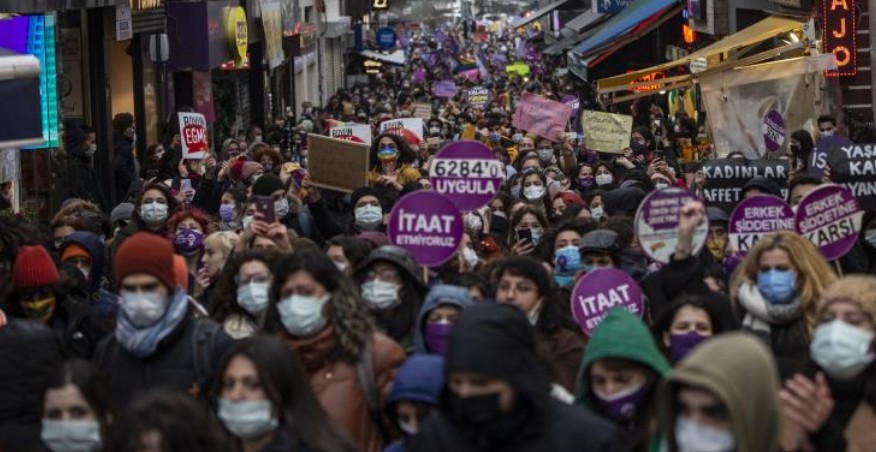 «Απογοήτευση» Λονδίνου για την τουρκική απόσυρση από τη σύμβαση για τις γυναίκες